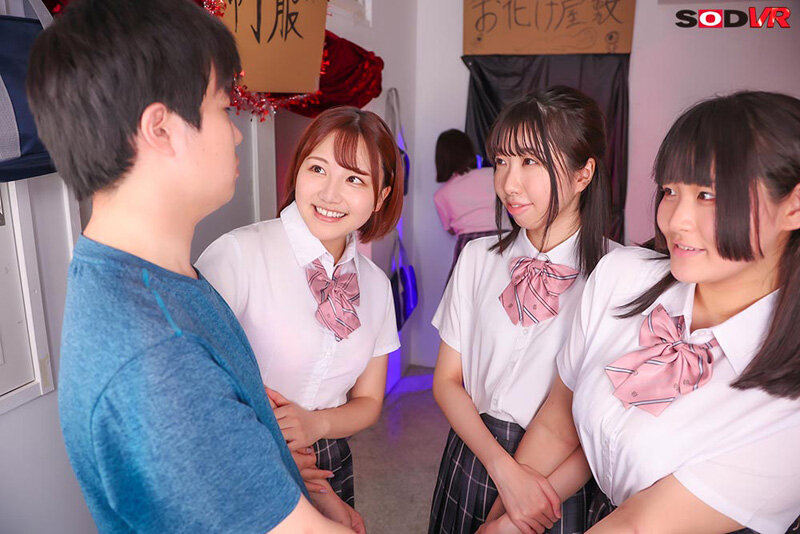 【VR】【8K】文化祭でクラスでやることになった催しは学生おっパブ。思春期おっぱいを舐めまくるサービスを受け流す我がFラン学校。 3枚目