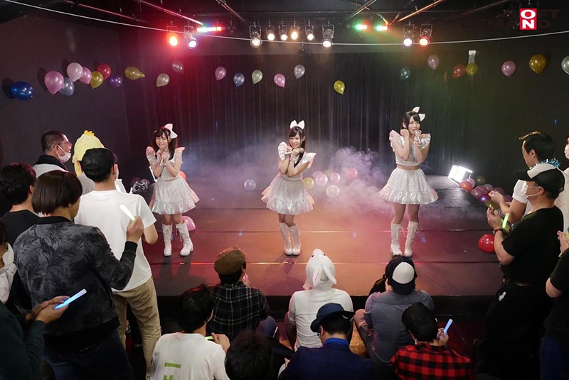 時間を止められる男は実在した！～チヤホヤされて調子に乗ってる地下アイドルをハメ倒し！編～ 4枚目