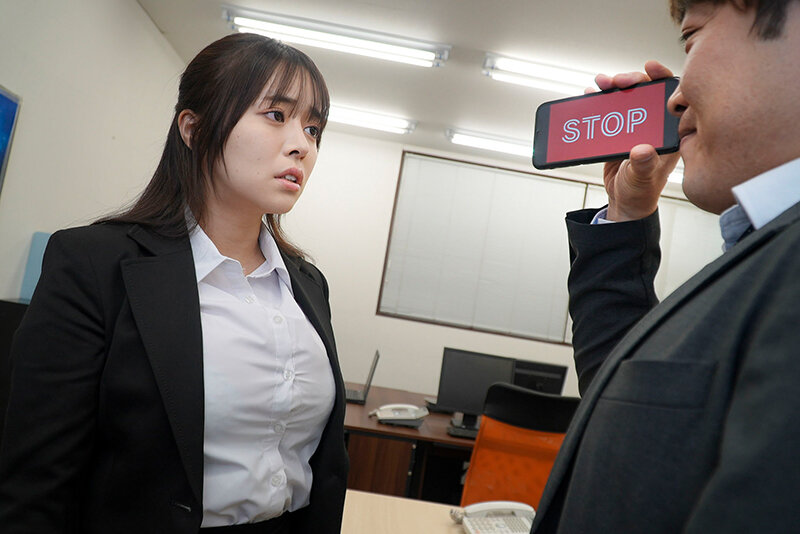 羽月乃蒼の時間を自由に止められる世界 2枚目